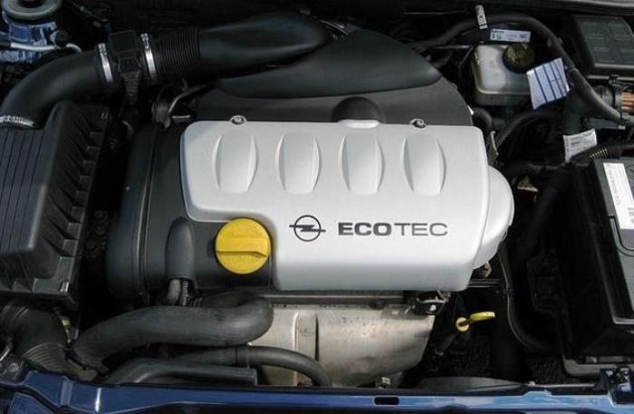 1,8-литровый инжекторный двигатель Opel Z18XER. | Фото: wikimotors.ru.