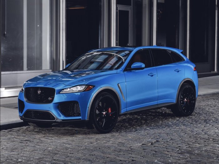 Отлично сконструированный Jaguar F-PACE.