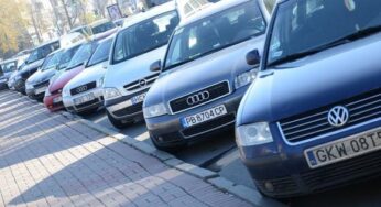 Українцям розповіли про безкоштовне розмитнення європейських авто