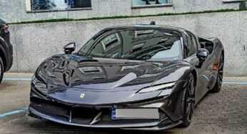 В Украине заметили шикарный суперкар Ferrari за 20 миллионов