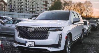 В Україні засвітився новий білосніжний Cadillac Escalade за 4 мільйона