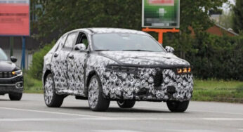 Как выглядит новый кроссовер Alfa Romeo Tonale PHEV 2023 года