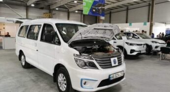 В Украине презентовали электрический минивен c запасом хода до 410 км