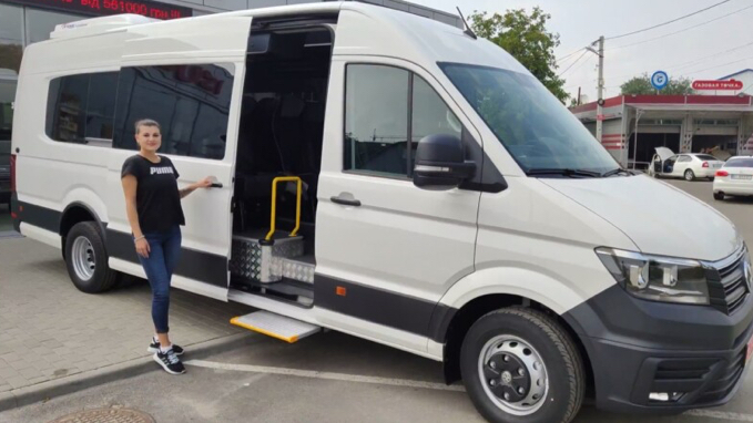 В Украине создали микроавтобус по европейским стандартам 1