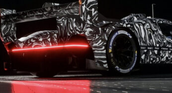 Новый гибридный спорткар Porsche показали на первых фото