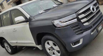 Китайці придумали як зі старого LC200 зробити Land Cruiser 300