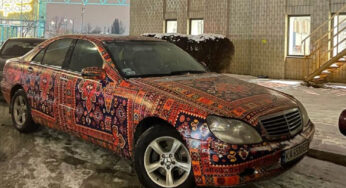 В Україні помітили Mercedes S-класу із килимовим покриттям кузова