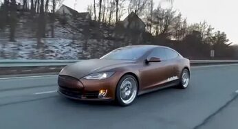 Tesla Model S перетворили на звичайний автомобіль з V8