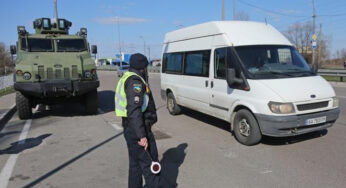 Полицейский больше не может остановить авто жезлом: что говорит закон