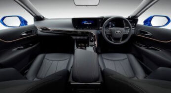 Компания Toyota представила «умный» руль: он может увеличиваться в размерах и информировать водителя об опасности