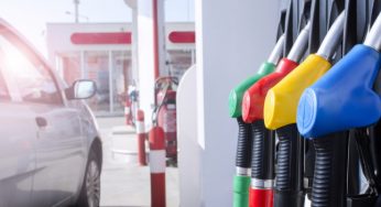 Автомобильное топливо в ближайшее время должно подешеветь
