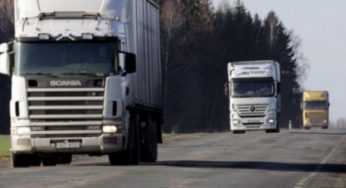 Українська армія отримала 27 конфіскованих вантажівок із Росії та Білорусі