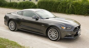 Ford Mustang — кто покупает такую машину и почему?