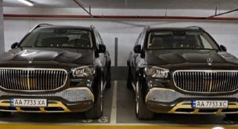 В Европе заметили два впечатляющих Maybach из Украины на похожих номерах