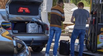 Цена выросла, но дефицит остался: что происходит на украинских АЗС