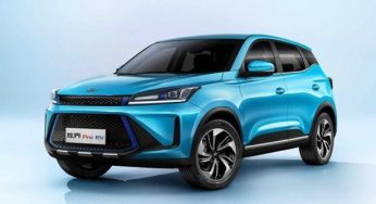 Китайцы показали недорогой электрический кроссовер