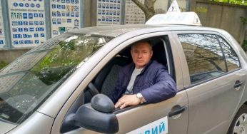 Автошкола більше не потрібна: майбутнім водіям дозволять вивчати ПДР самостійно