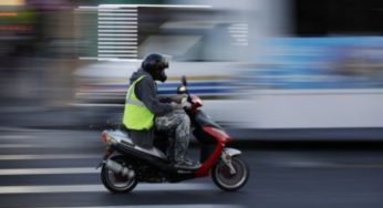 В Украине незаконная езда на мопеде или скутере может привести к безумному штрафу: что нужно знать