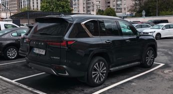 В Украине появился новейший внедорожник Lexus LX 2022