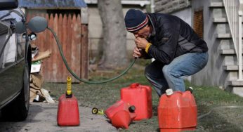 Водителям рассказали, как слить топливо из бака автомобиля