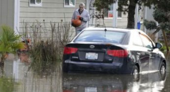 Водителям рассказали, как защитить автомобиль от попадания воды в салон