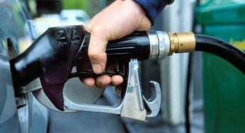 Украинцы начали жаловаться на проблемы с автомобилями после заправки