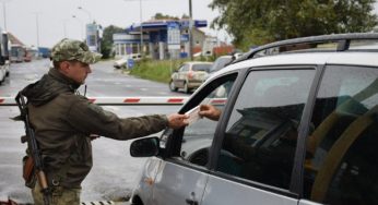 Кто из водителей мужчин может уезжать за границу во время войны