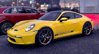 В Україні помітили рідкісний спорткар Porsche