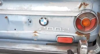 У мережі показали старий BMW, який помили вперше за 20 років