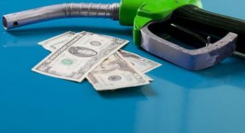 Украинцам объяснили, почему цены на топливо снижаются