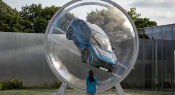 Компания Peugeot эффектно представила хетчбек 408