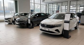 В РФ обвалилися продажі нових автомобілів