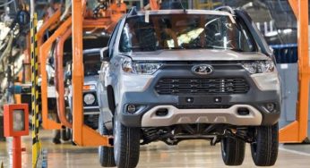 Подушек, АБС и кондиционера нет: в РФ представили «богатые» Lada Niva Travel