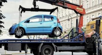 Стоянка заборонена: коли автомобіль можуть забрати на штрафмайданчик і що з цим робити