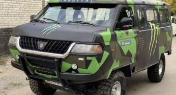 В Украине создали самодельный вездеход из УАЗа и Mitsubishi Pajero