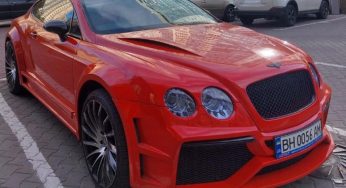 В Украине заметили редкий Bentley Continental GT в уникальном обвесе
