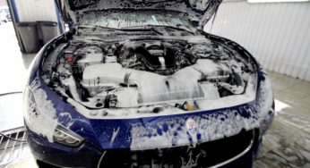 Водителям назвали основные правила мойки автомобиля зимой