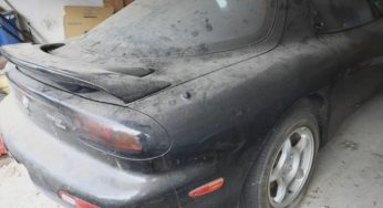 В сети показали Mazda RX-7, которая стояла в гараже с 1999 года
