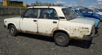 Автомобільний ринок України продовжує старіти: авто якого віку найчастіше купують українці