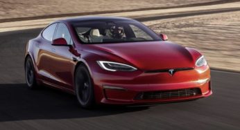 Украинский суд отменил штраф за превышение скорости на Tesla