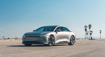 В Украине появился роскошный электрокар Lucid Air с запасом хода более 800 км.