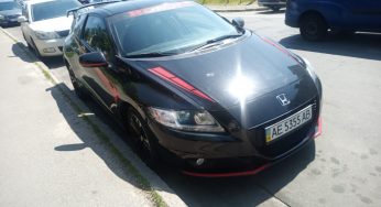 В Украине заметили очень редкий спорткар Honda