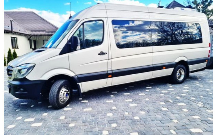 Микроавтобус