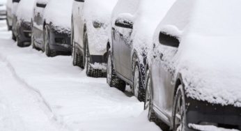 Водіям розкрили лінивий, але геніальний спосіб зимового паркування, який спрощує ранковий виїзд зі стоянки