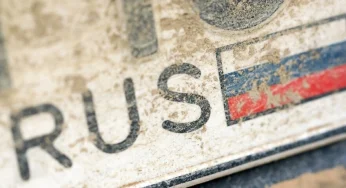 Передадуть Україні: з 15 лютого авто з російськими номерами конфіскують у Латвії