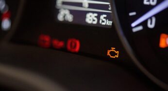 Пять признаков неисправности двигателя автомобиля: водителю на заметку