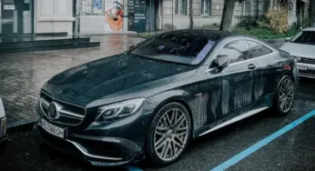 В Украине заметили очень редкий 850-сильный спорткар Mercedes Brabus