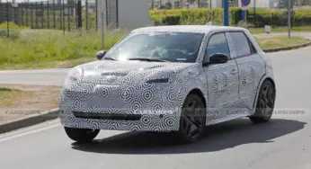 Nissan готовит уникальный электрический хэтчбек