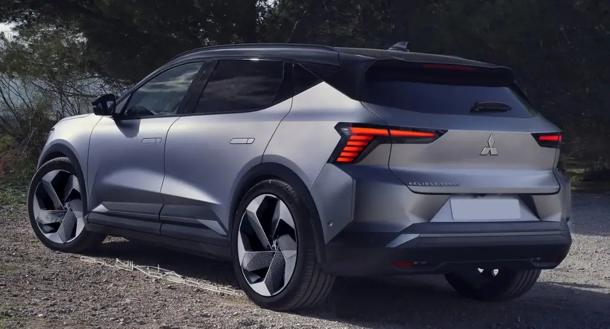 Новий найдешевший кросовер від Mitsubishi: перші зображення та деталі