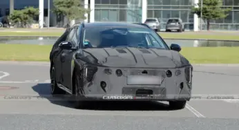 Бюджетний і дуже практичний автомобіль Kia засвітили на нових фото до прем’єри
